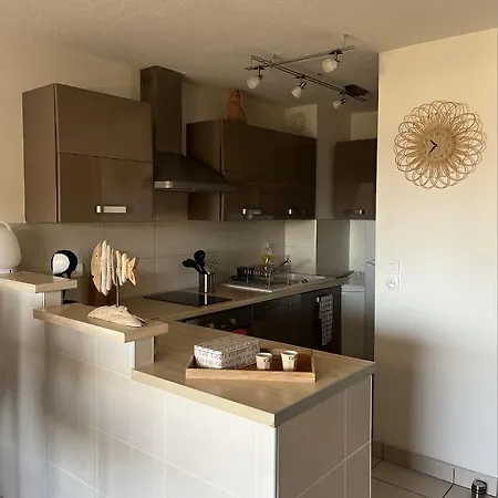 Apartment Face A La Saint-Raphael (Var)